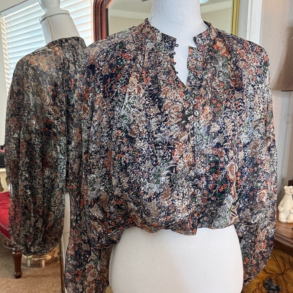 "Kourt" Black & Gray Floral Ballon Sleeve Blouse - Size M - Picture 1 of 13